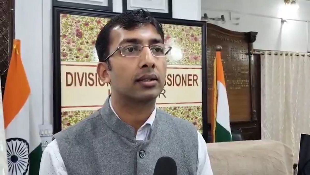 div com